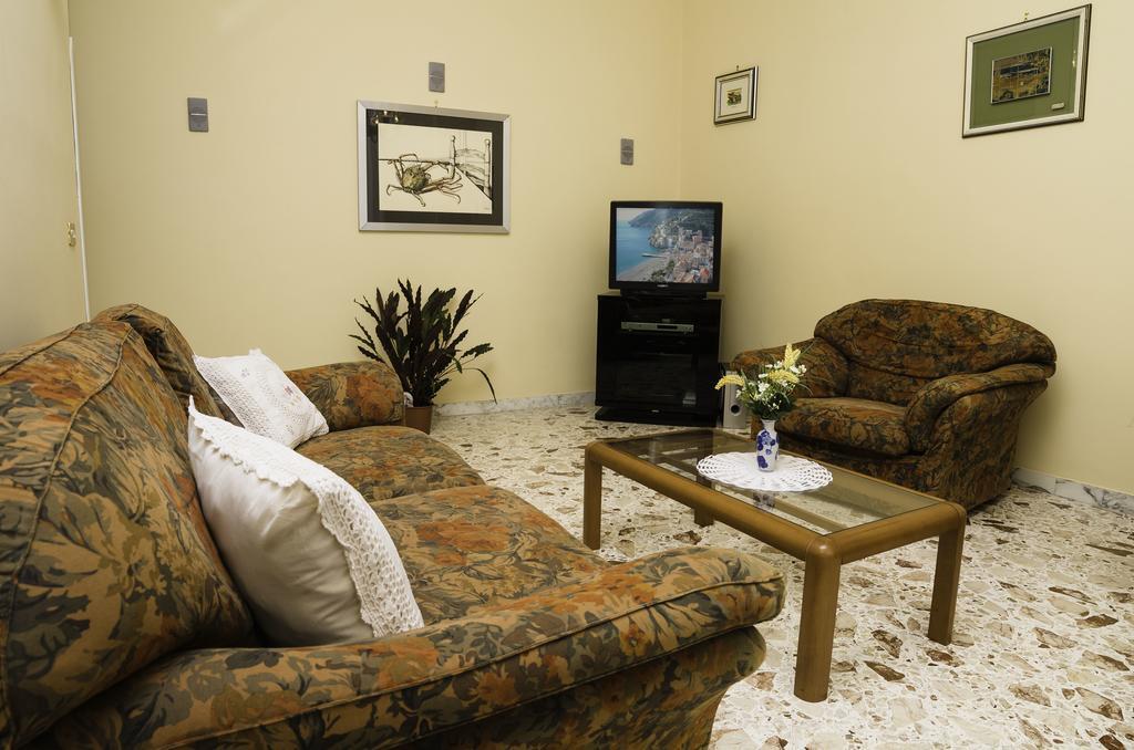 Casa Raffelina Apartman Minori Szoba fotó
