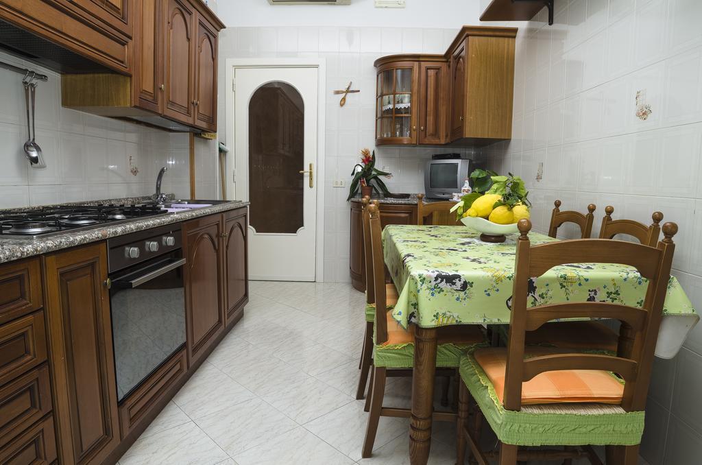 Casa Raffelina Apartman Minori Szoba fotó
