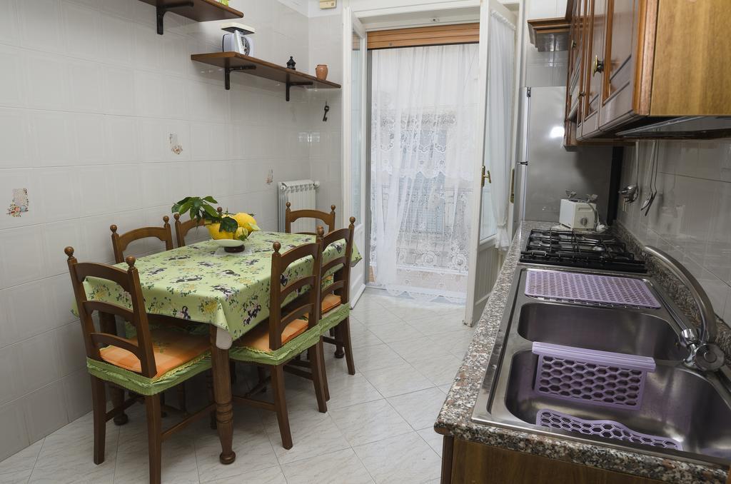 Casa Raffelina Apartman Minori Szoba fotó